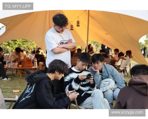 全球顶级电竞赛事燃爆赛场巅峰对决引爆年轻热血激情盛宴